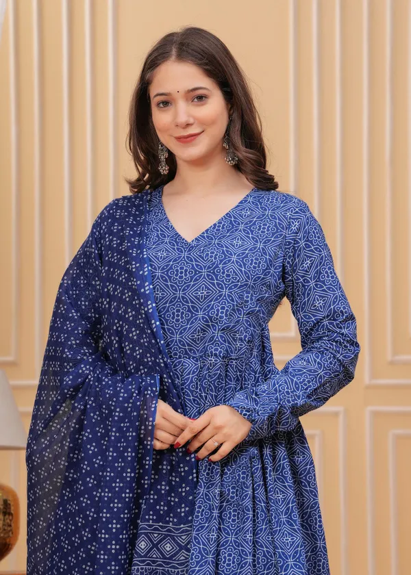 Fully_Stiched_Rayon_Printed
Kurti_(BLUE)
