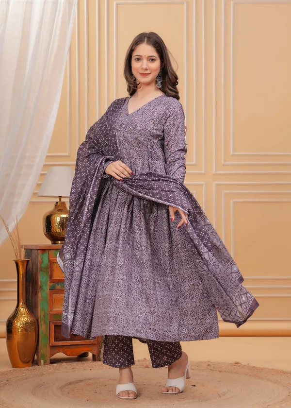 Fully_Stiched_Rayon_Printed
Kurti_(PURPLEE)