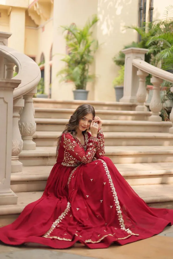 Red_Georgette_Anarkali_Gown_For_Women