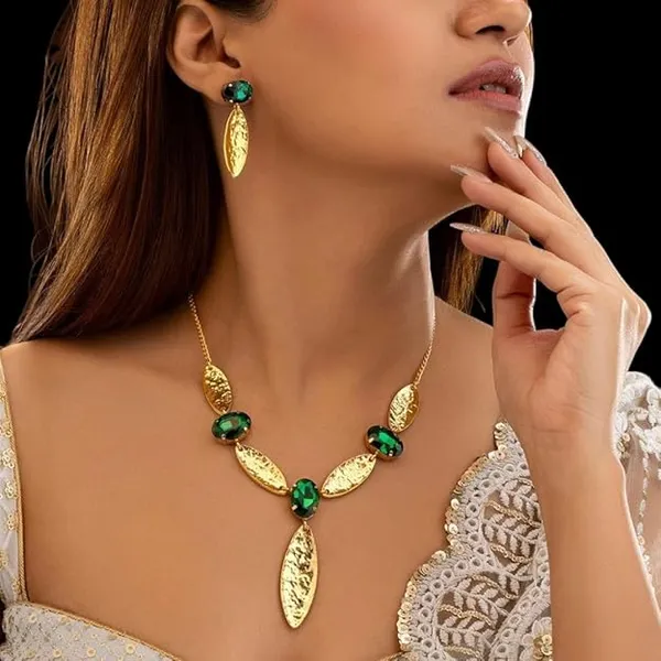 Gold_Anti_Tarnish_Marquise_Emerald_Necklace_Set_For_Women