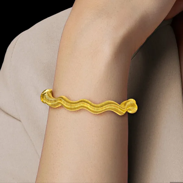 Golden_Wave_Charm_Bracelet_For_Women_Pearl_Heart_Star_Designer_Jewelry