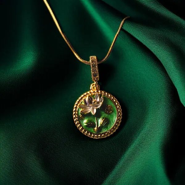 Gold_And_Green_Aura_Floral_Pendant