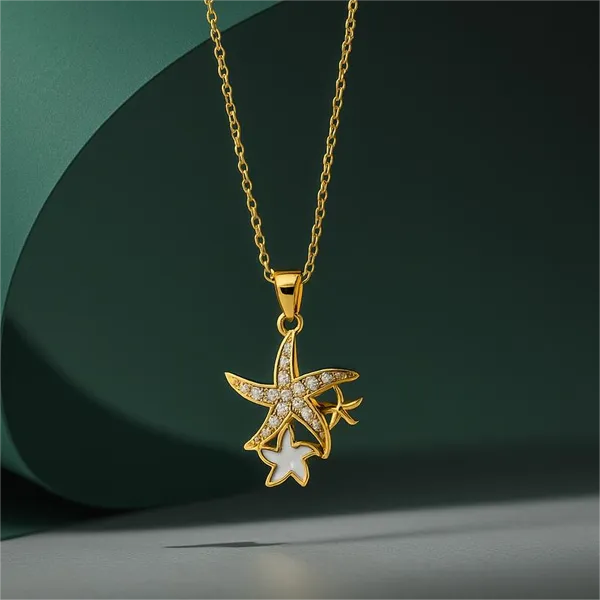 Gold_Plated_Star_Pendant_Necklace_Crystal_Jewellery