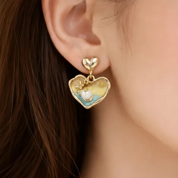 Gold_Antique_Heart_Charm_Drop_Earrings