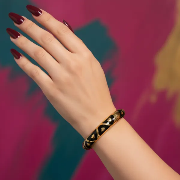 Gold_And_Black_Enamel_Curved_Adjustable_Bracelet_For_Women