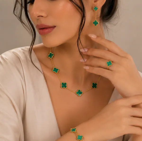 Green_And_Gold_Clover_Necklace_Bracelet_And_Ring_Set_For_Women