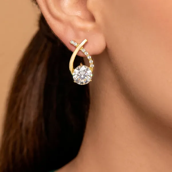 Gold_Pearl_Paradise_Drop_Earrings_For_Women