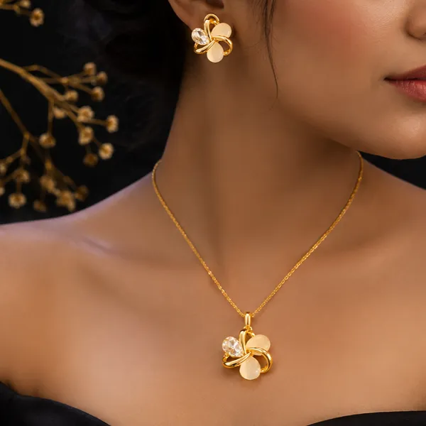 High_Quality_Gold-Plated_Floral_Crystal_Jewelry_Set_for_Women