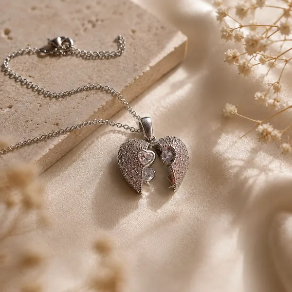 Shadowborne_Eternal_Bond_Couple_Heart_Necklace