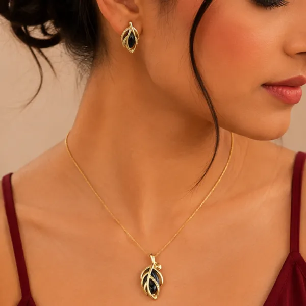 Luxury_Midnight_Black_&_Gold_Pendant_Necklace_with_Matching_Earrings_Set