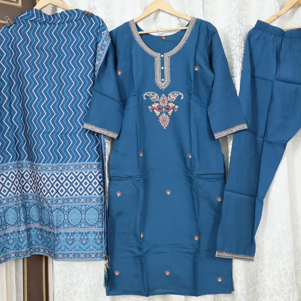 3_Piece_short_kurti_set_with_charming_dupatta