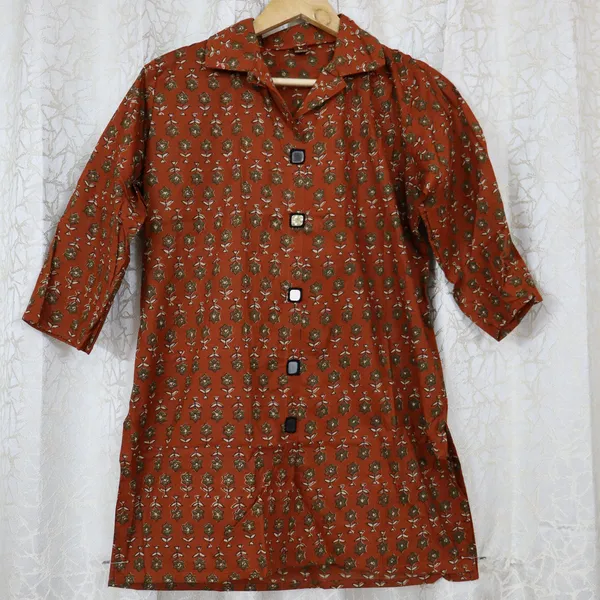 Cotton_Kurti_-_elegant_look_when_combined_with_jeans_,_pants,_leggings