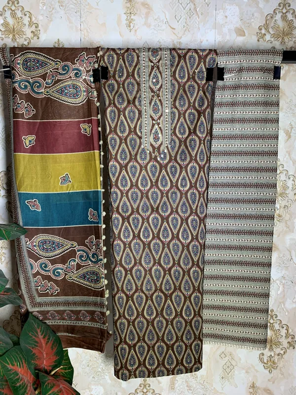 Cotton_suit_with_handwork_Mal-Mal_dupatta_