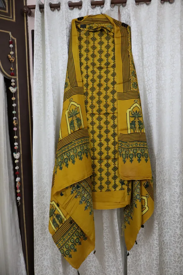 Exclusive_-_Natural_Dye_Vegetable_Hand_Block_Print_Ajrakh_Print_Pure_Modal_Silk.