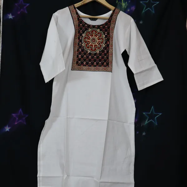Ivory_Bloom_Cotton_Kurti