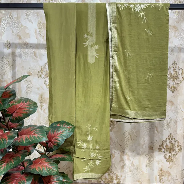 Mehendi_Jamdani_Mal_Silk_&_Crepe_Bottom_Suit_Dress_Material_For_Women