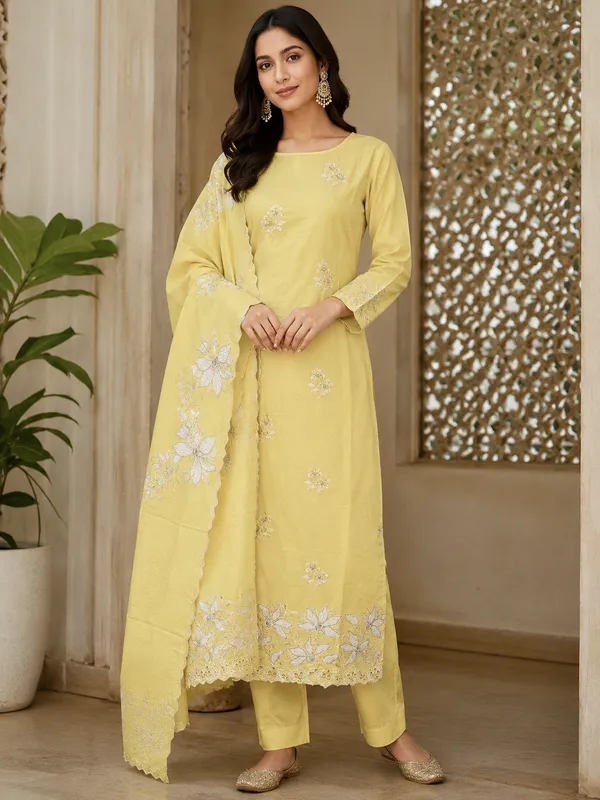 Premium_Cotton_with_applique_work_&_Chickankari_embroidery_with_embroidered_dupatta