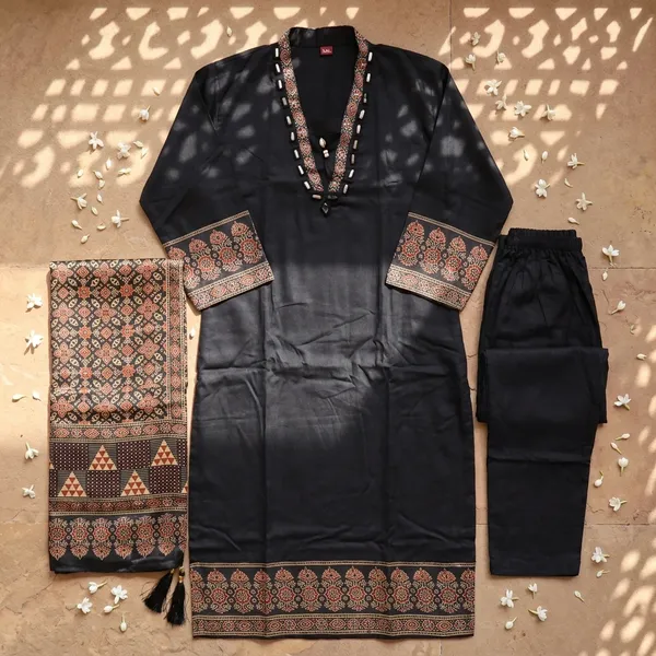 Mashroo_3_piece_classic_look_with_Silk_Dupatta