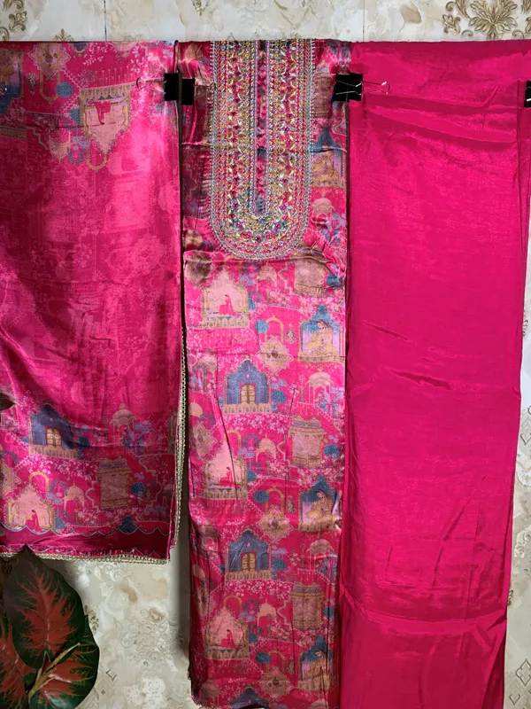 Premium_Gajji_Silk_suit_-_mirror_work_on_neck_and_heavy_zari
