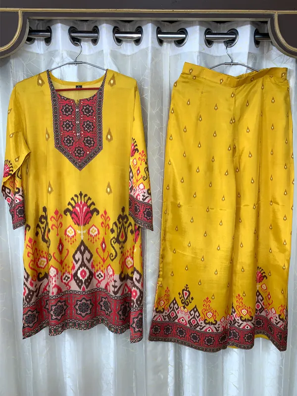Pure_Crepe_co-ord_set_with_Embellishment_