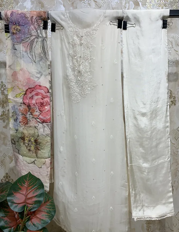Creme_White_Pure_Organza_&_Crepe_Bottom_Suit_Dress_Material_For_Women