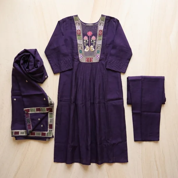 Pure_cotton_3_piece_set_pure_cotton_3_piece_set_with_embroidery_on_neck