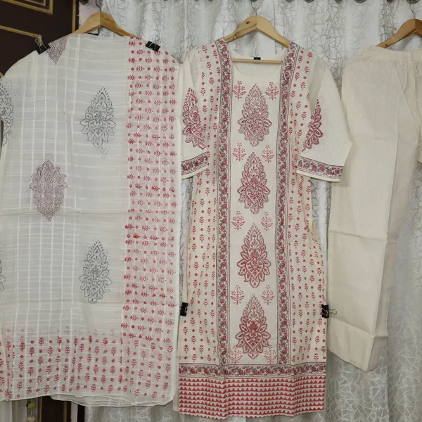 Pure_cotton_3_piece_set_with_premium_embroidery_work_on_neck