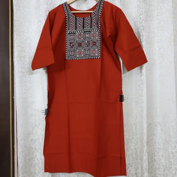 Pure_cotton_kurti_with_unique_embroidery_on_neck_with_mirror_work