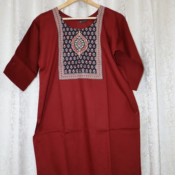 Pure_cotton_kurti_with_unique_embroidery_on_neck_with_mirror_work
