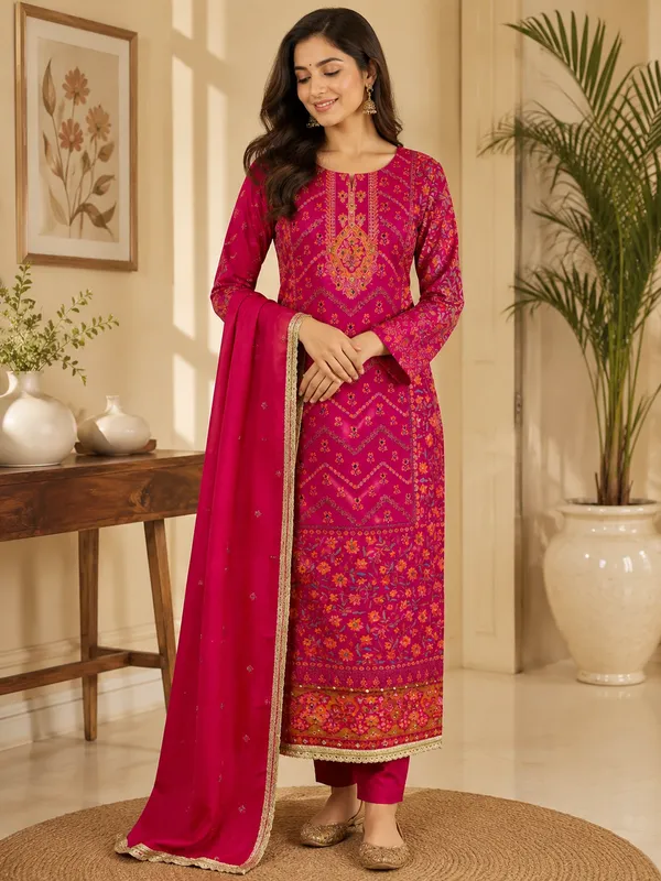 Banarasi_Suit_with_heavy_embroidery_and_Chiffon_dupatta