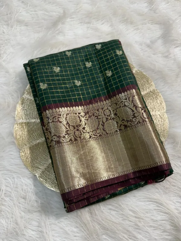 Green_Chanderi_Silk_Checkered_Zari_Border_Saree_For_Women