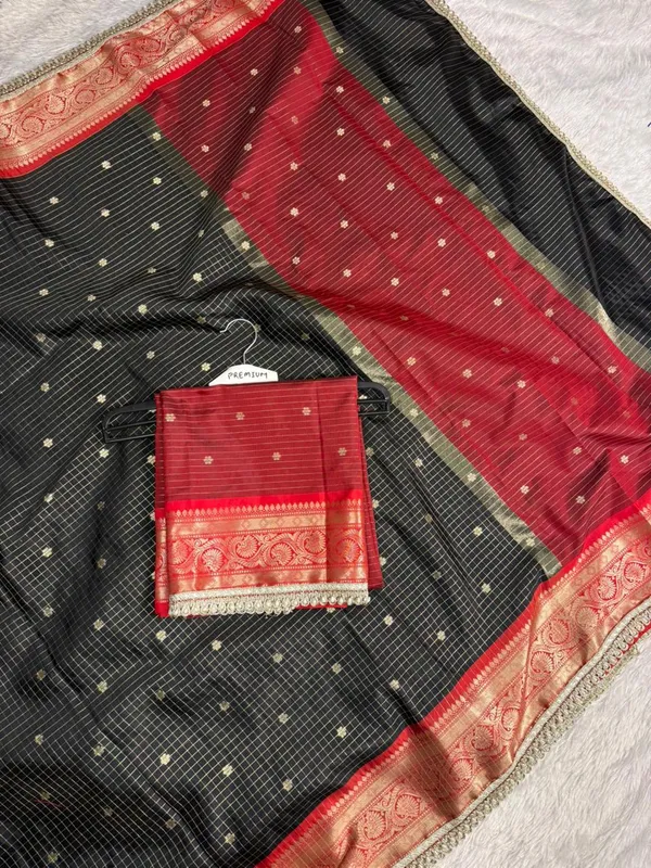 Black_Cotton_Silk_Checkered_Saree_With_Red_Zari_Border_For_Women