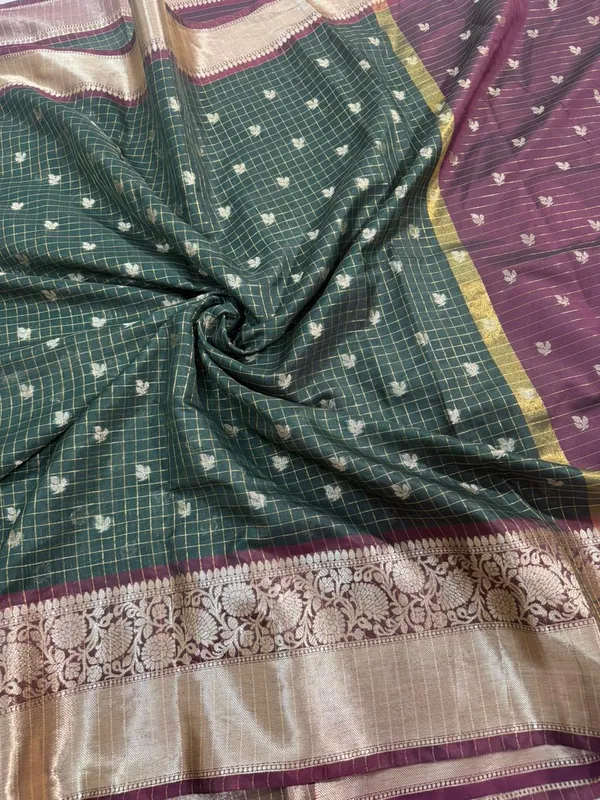 Green_Chanderi_Silk_Checkered_Zari_Border_Saree_For_Women