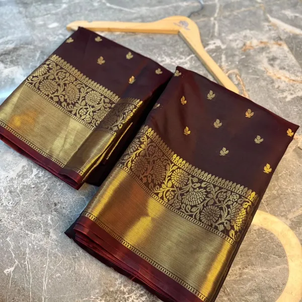 Brown_Silk_Kanchipuram_Golden_Zari_Woven_Saree_For_Women
