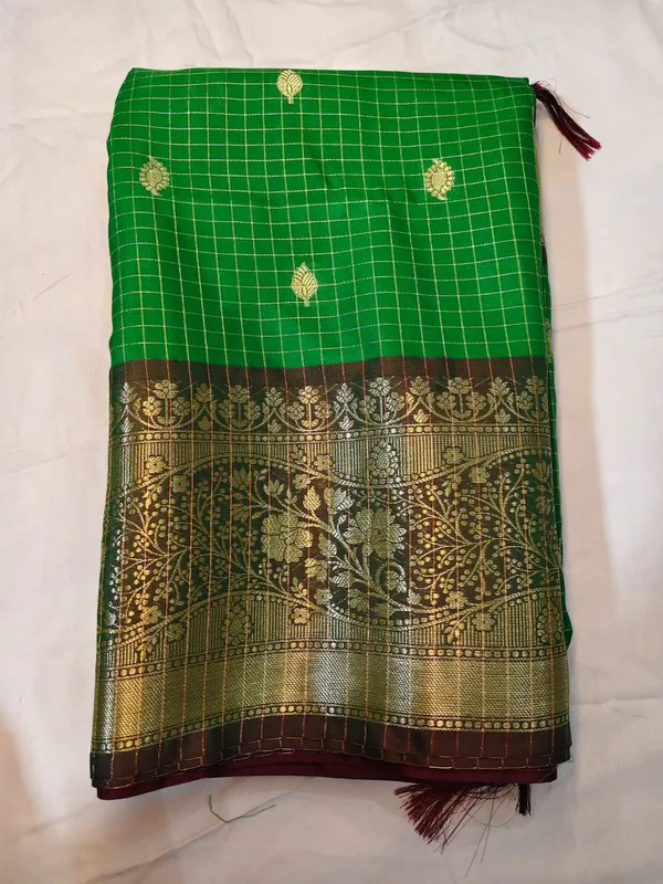 Green_Silk_Checkered_Zari_Buti_Saree_With_Golden_Border_For_Women
