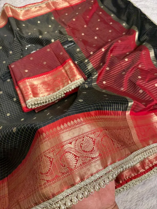 Black_Cotton_Silk_Checkered_Saree_With_Red_Zari_Border_For_Women