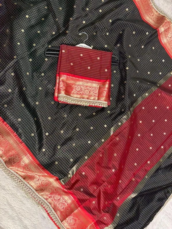 Black_Cotton_Silk_Checkered_Saree_With_Red_Zari_Border_For_Women