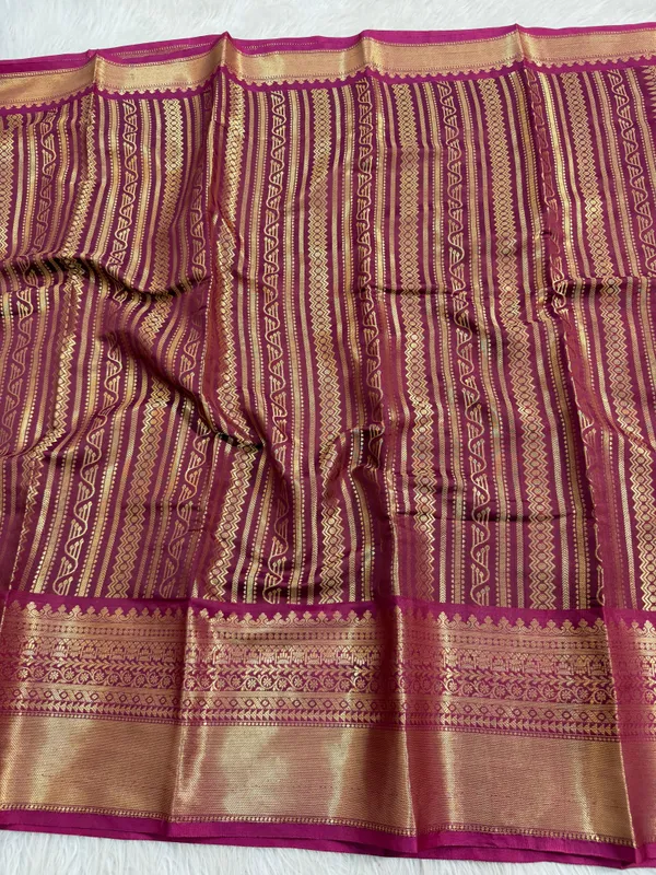 Purple_Silk_Woven_Zari_Saree_With_Golden_Border_For_Women