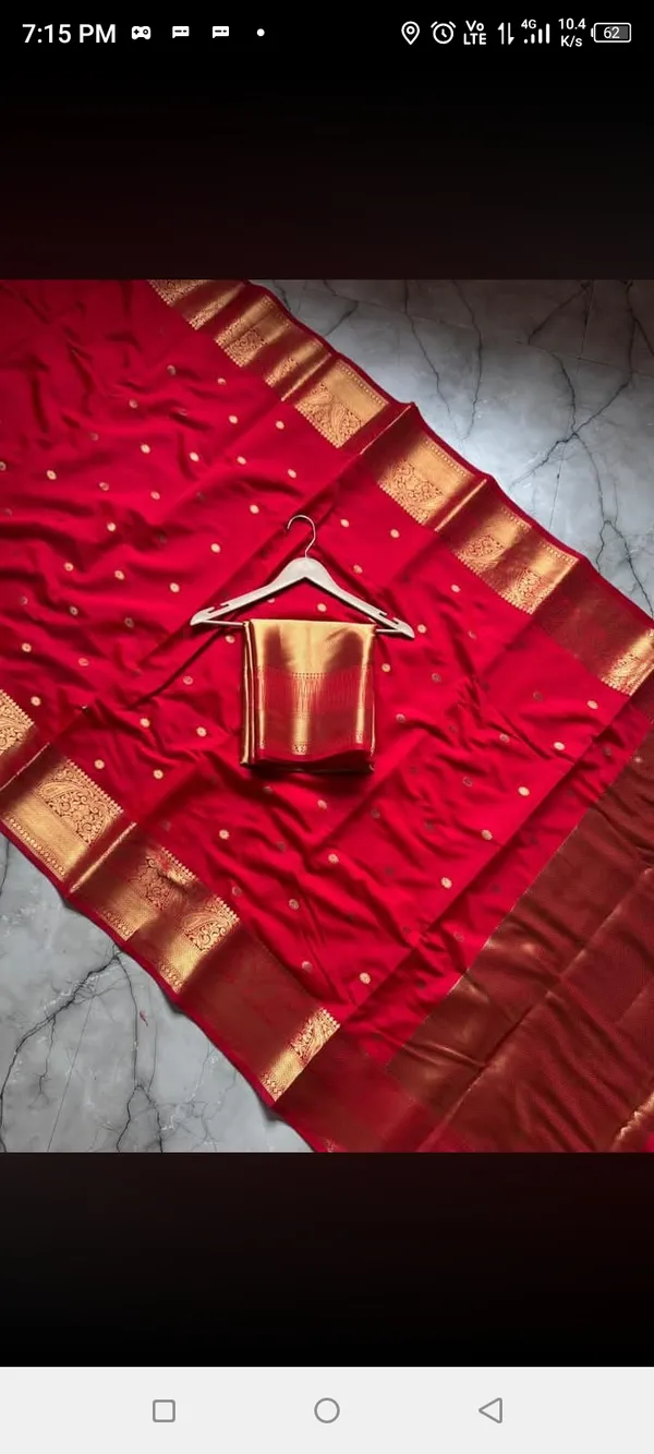 Red_Silk_Golden_Buti_Zari_Border_Brocade_Blouse_Saree_For_Women