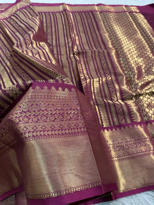 Purple_Silk_Woven_Zari_Saree_With_Golden_Border_For_Women