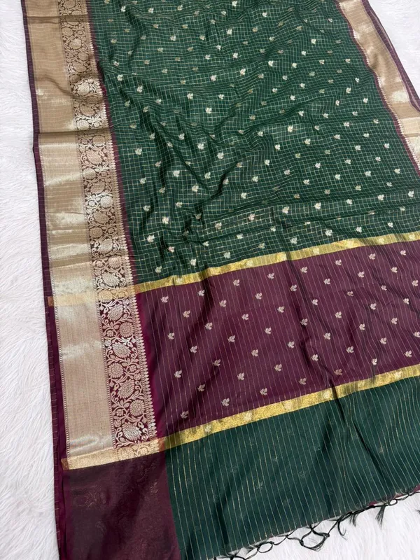 Green_Chanderi_Silk_Checkered_Zari_Border_Saree_For_Women