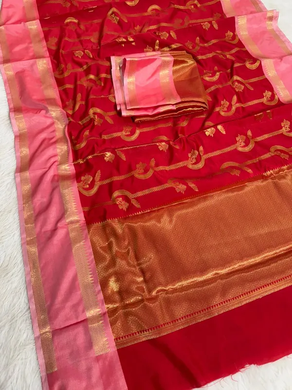 Red_Banarasi_Silk_Paisley_Golden_Zari_Pink_Border_Saree_For_Women