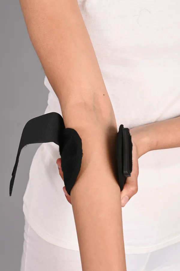Black_Elbow_Support_Brace