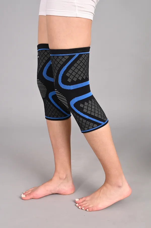 Flavia_Knee_Compression_Support_Sleeves_Pair_Black_And_Blue