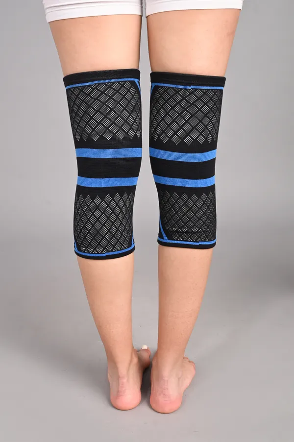 Flavia_Knee_Compression_Support_Sleeves_Pair_Black_And_Blue