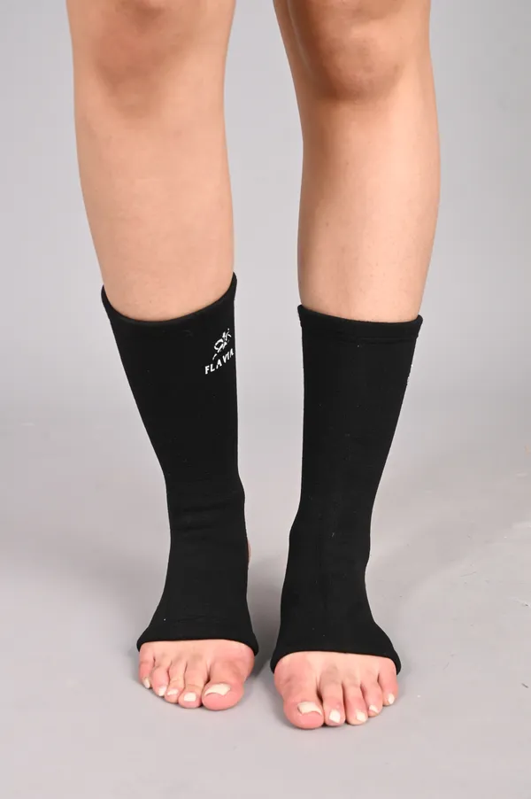 Flavia_Ankle_Support_Sleeves_Compression_Foot_Brace_With_Heel_Protection
