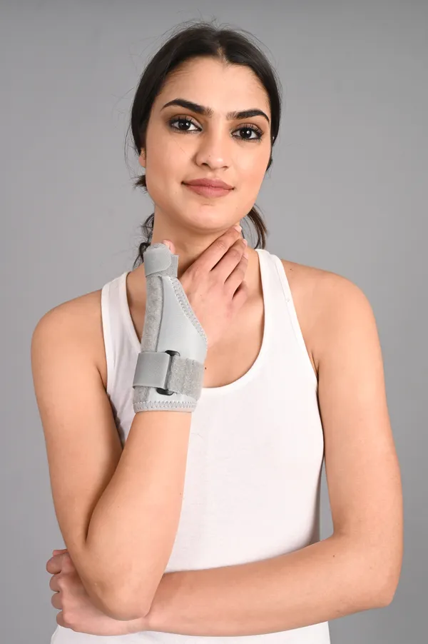 Thumb_Support_Brace_With_Adjustable_Strap_Grey