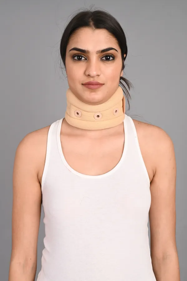 Soft_Foam_Cervical_Collar_Neck_Support_Brace_Adjustable_Medical_Grade_Neck_Immobilizer_For_Pain_Relief_And_Injury_Recovery