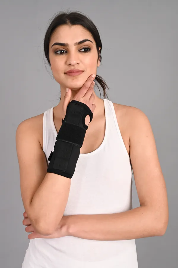Wrist_Support_Brace_With_Thumb_Stabilizer_Black