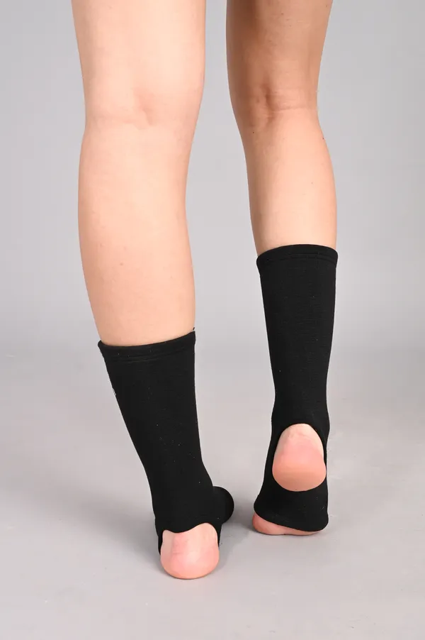 Flavia_Ankle_Support_Sleeves_Compression_Foot_Brace_With_Heel_Protection